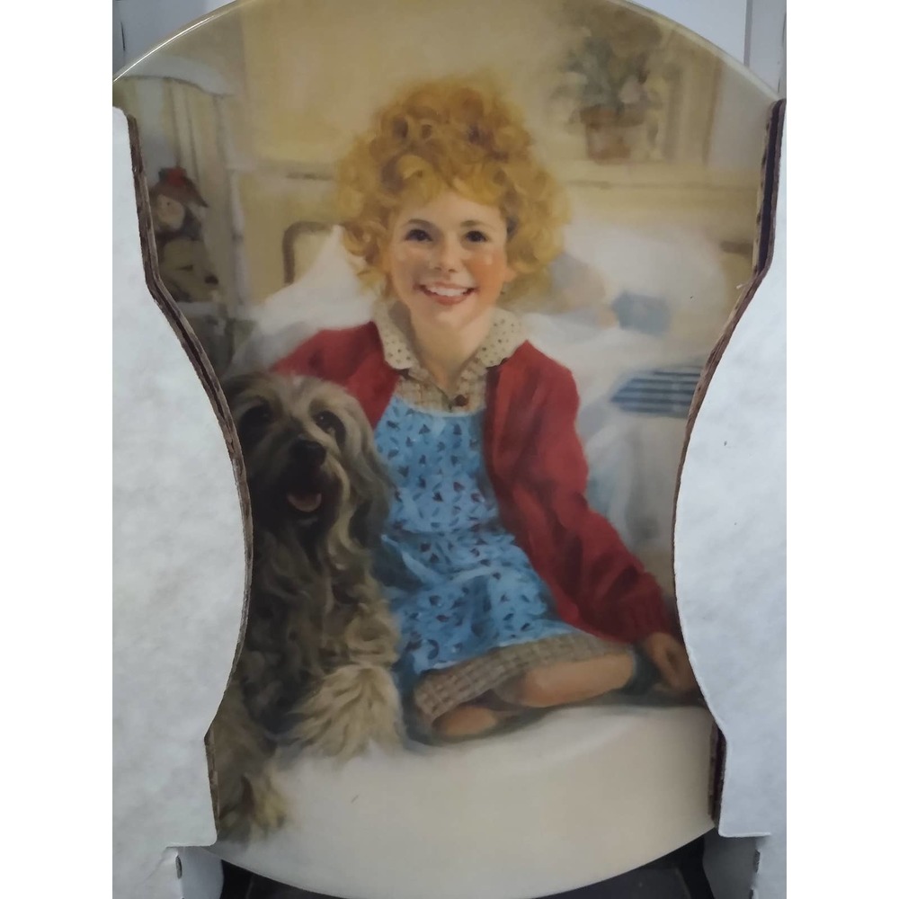 Annie Decorative Collectors Plate